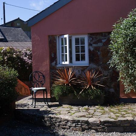 The Tack Room Hartland Exterior photo